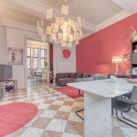 Duplex 2 Chambres Situe Au Centre Du Coeur Historique De Liege Ngoại thất bức ảnh