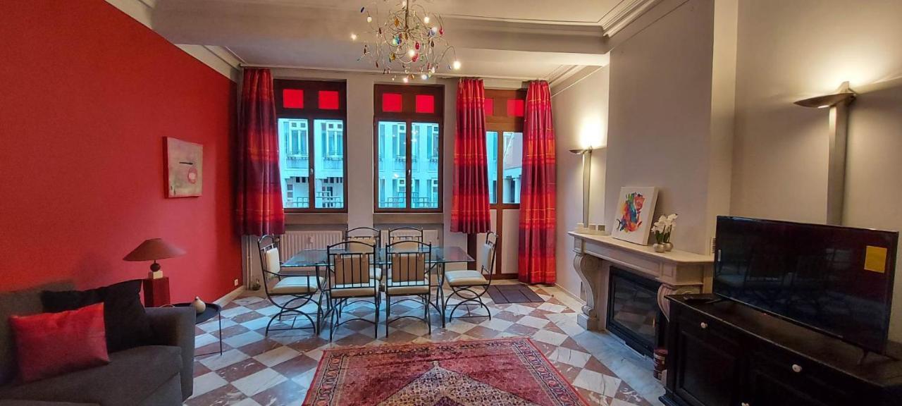 Duplex 2 Chambres Situe Au Centre Du Coeur Historique De Liege Ngoại thất bức ảnh